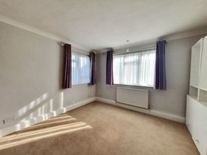 Bedroom- click for photo gallery